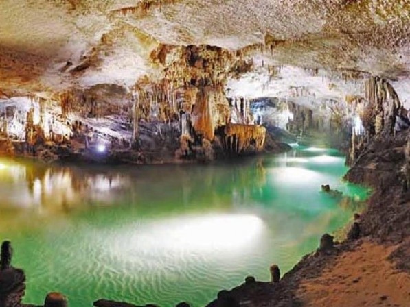 Die Höhle der wunder